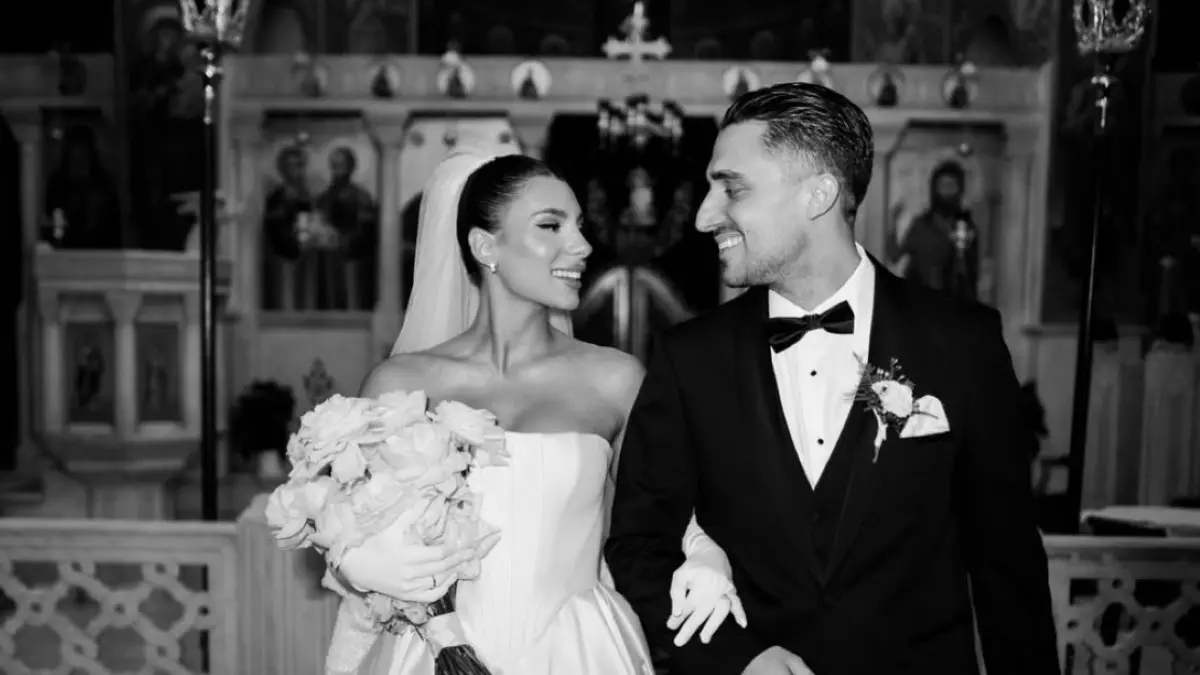 Η Μαριαλένα Ρουμελιώτη και ο Σάκης Κατσούλης στον γάμο τους