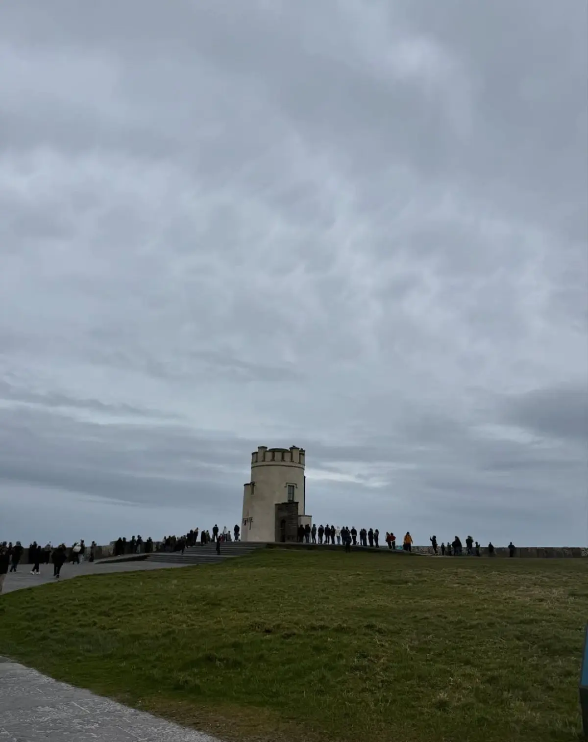 Ελένη Μενεγάκη Ιρλανδία