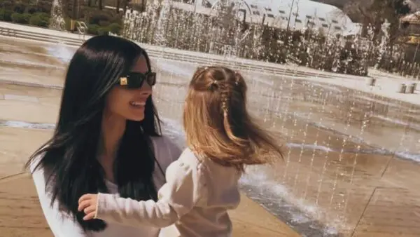 Άννα Μπεζάν