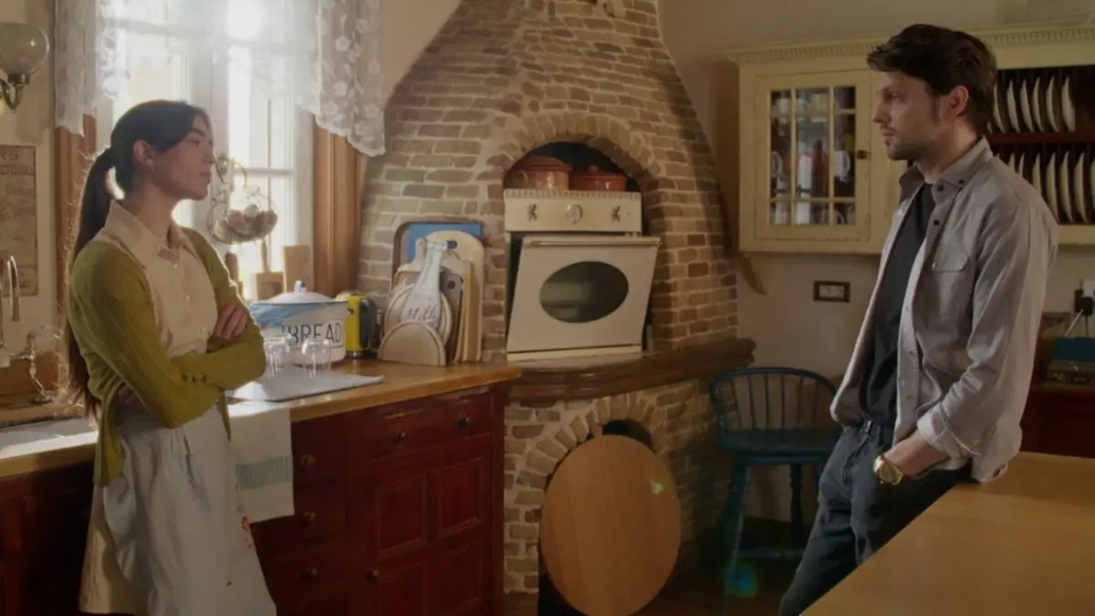 Να μ'αγαπάς Κατερίνα Χάρης