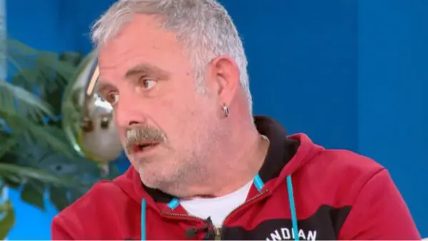 Πασχάλης Τσαρούχας