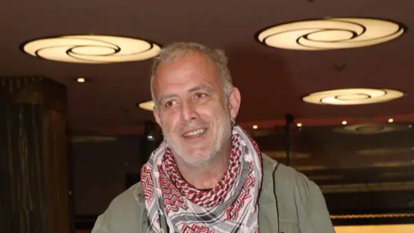 Πασχάλης Τσαρούχας