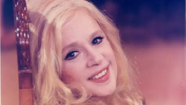 Αλίκη Βουγιουκλάκη