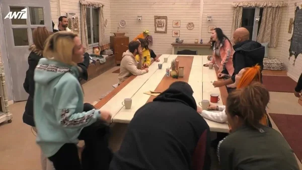 Φάρμα 2: Η κόντρα ανάμεσα στην Σάσα και την Αθανασία θα "φουντώσει" ακόμη περισσότερο