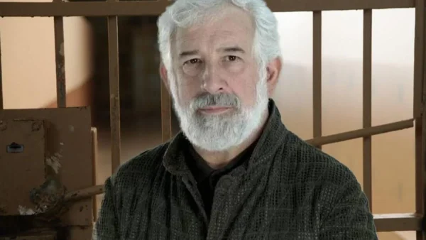 «Προετοιμάζονται μέσα στο δικαστήριο να επιτεθούν και να χτυπήσουν τον Πέτρο Φιλιππίδη»