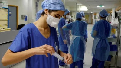 Κορωνοϊός: Νέο "μαύρο" ρεκόρ - Ξεπέρασαν τα 50.000 κρούσματα 4/1