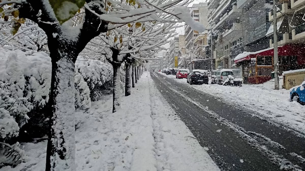 Σαρώνει η κακοκαιρία «Ελπίς» - Παγετός και κίνδυνοι στην κυκλοφορία