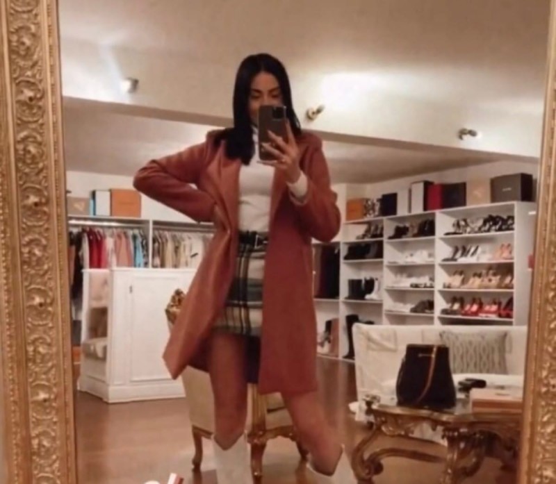 Το δωμάτιο-ντουλάπα της Δήμητρας Αλεξανδράκη.