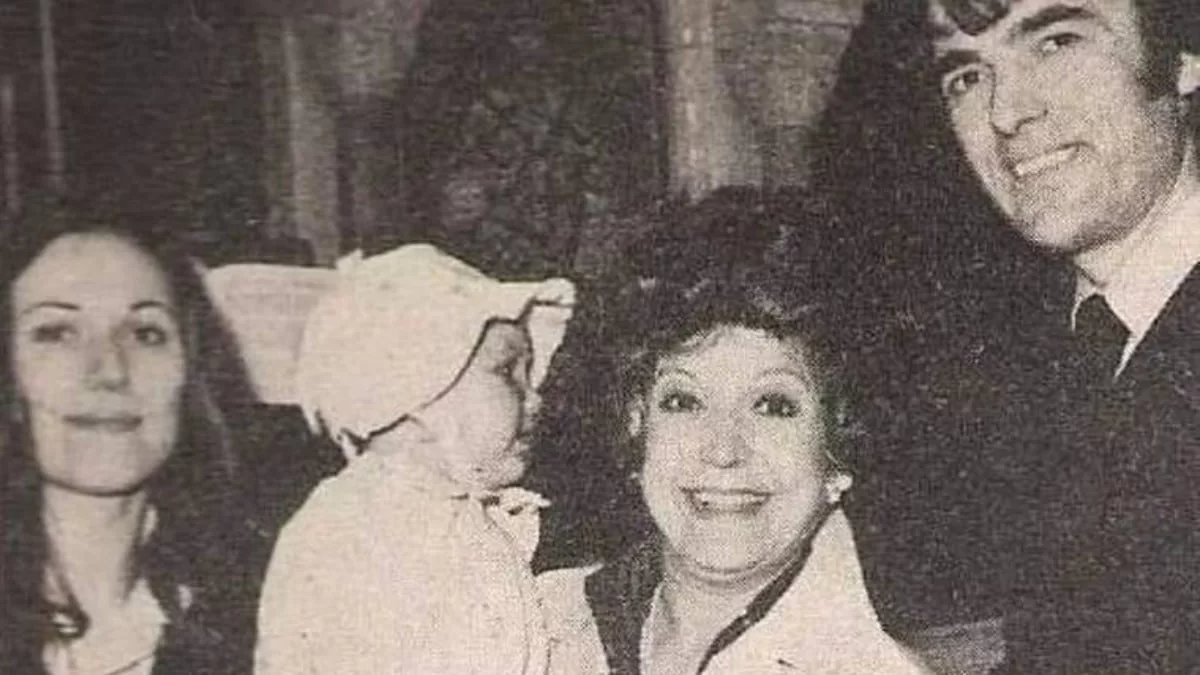 Πως είναι σήμερα η βαφτιστήρα της Ρένας Βλαχοπούλου - Είναι γνωστή και αγαπημένη ηθοποιός