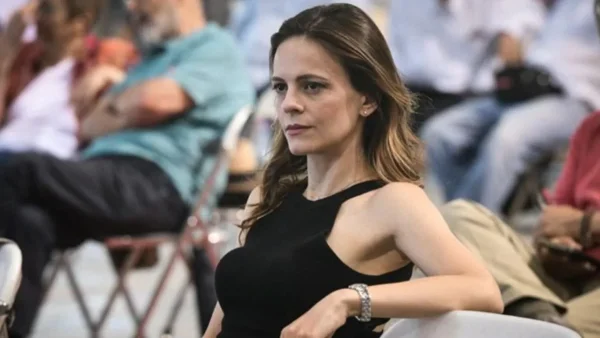 Δύσκολες ώρες για την Έφη Αχτσιόγλου και τον Δημήτρη Τζανακόπουλο