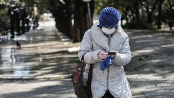 Καιρός 14/1: Με ήλιο αλλά τσουχτερό κρύο η Παρασκευή - Που θα φτάσει το θερμόμετρο;