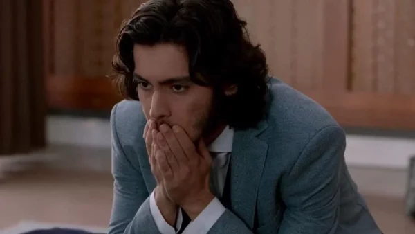 Elif: Η Πάρλα πιέζει ασφυκτικά τον Κερέμ - Ορίζουν ημερομηνία γάμου