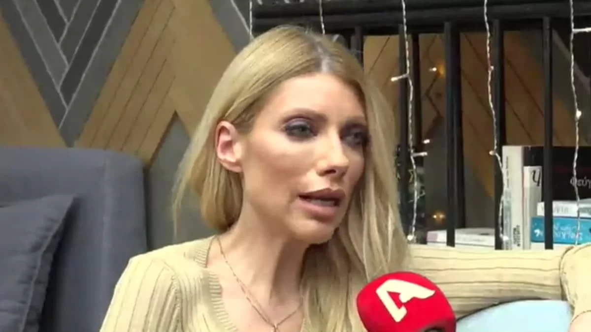 Η Έλενα Γκρέκου "κατακεραύνωσε" την Κουρεντή για τα φιλιά με τον Κατσαούνη: «Θεωρώ ότι είναι...»