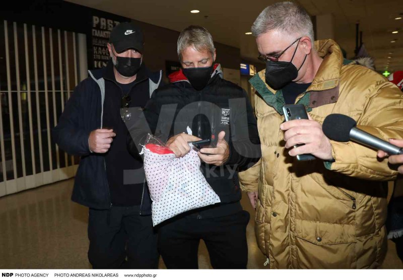 Γύρισε στην Ελλάδα ο Μπέλλος