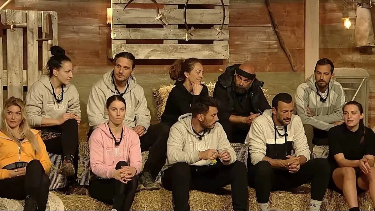 «Έρχεται σε ερωτική επαφή με συμπαίκτες της» - Απίστευτη καταγγελία για παίκτρια της Φάρμας