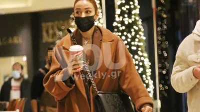 Ελένη Φουρέιρα: Αποκλειστικές φωτογραφίες από τα ψώνια που έκανε στα βόρεια προάστια