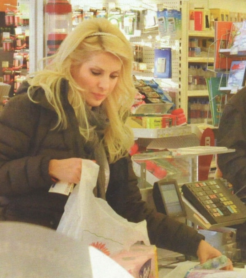 Ελένη Μενεγάκη εμφανίσεις