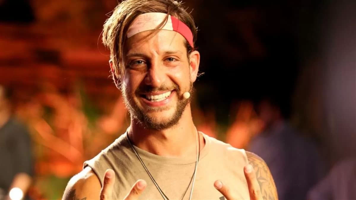 Ρίγη συγκίνησης με την κίνηση του Ηλία Μπόγδανου - Έγραψε τραγούδι για την 24χρονη στην Θεσσαλονίκη