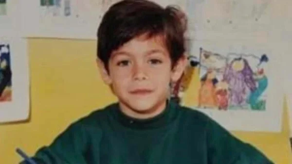 Insta Poll: Ποιο είναι το παιδάκι της φωτογραφίας;