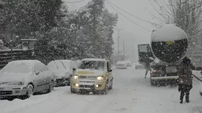 Κακοκαιρία "Ελπίδα": Έκτακτο αίτημα της Πυροσβεστικής να κλείσει η Αττική Οδός