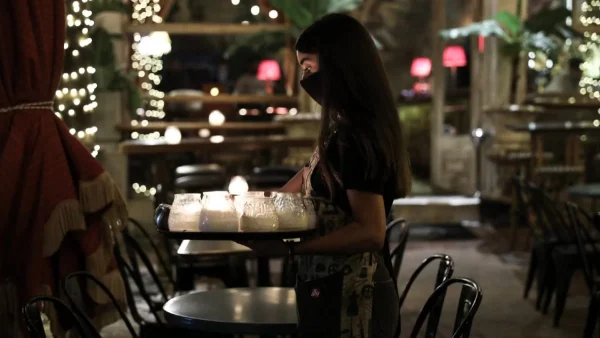 Άρση μέτρων: Επανέρχεται η μουσική - Ποια άλλα μέτρα αίρονται