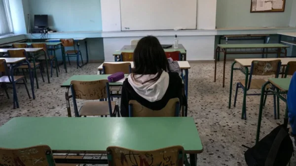 Κορωνοϊός: Κλείνουν όλα τα σχολεία στις Σπέτσες