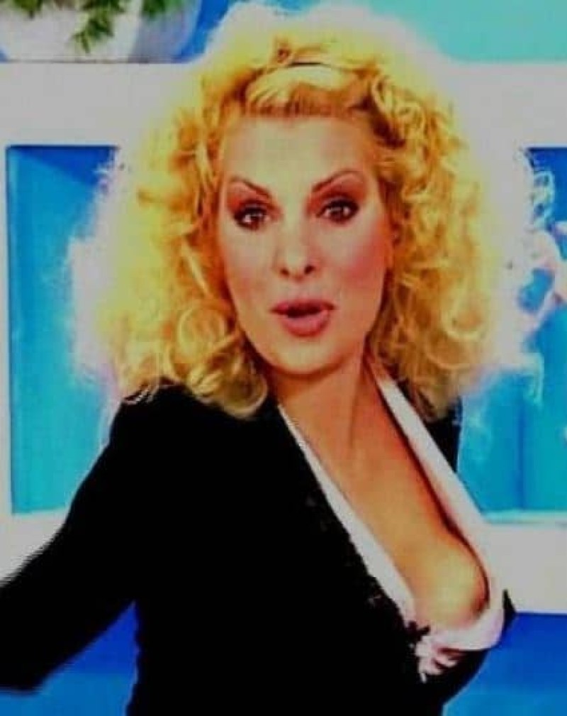 Ελένη Μενεγάκη alpha