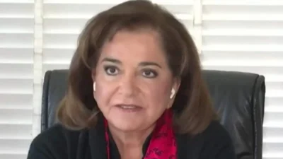 Ντόρα Μπακογιάννη: «Να μάθουμε στα αγόρια να σέβονται και να τιμούν τη γυναίκα»