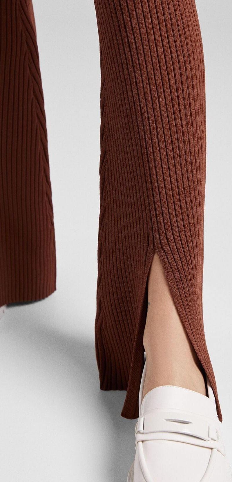 Παντελόνια από τα Bershka