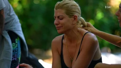 Survivor 5: Οργισμένη η αδερφή της Ευρυδίκης Παπαδοπούλου με τον Βαλάντη - «Δεν χρειαζόταν τον καρκίνο να...»