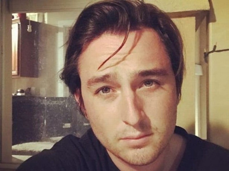 Ο Ρις Τόμπσον από τον Τιτανικό.