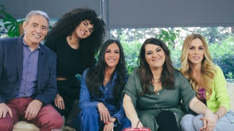 Ανθή Βούλγαρη roomies