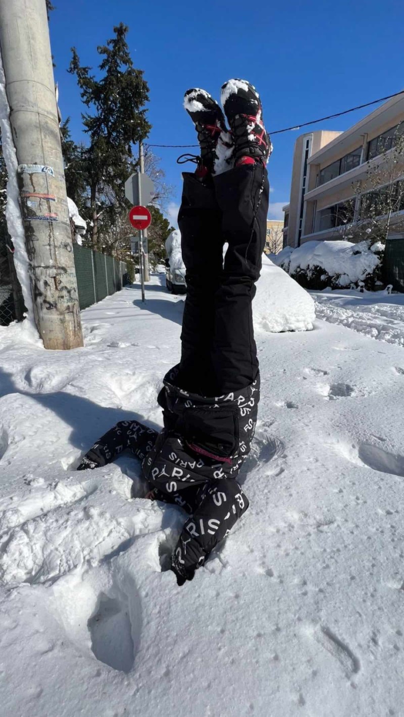 Ο γιός της Σίσσυς Χρηστίδου κάνει κατακόρυφο.