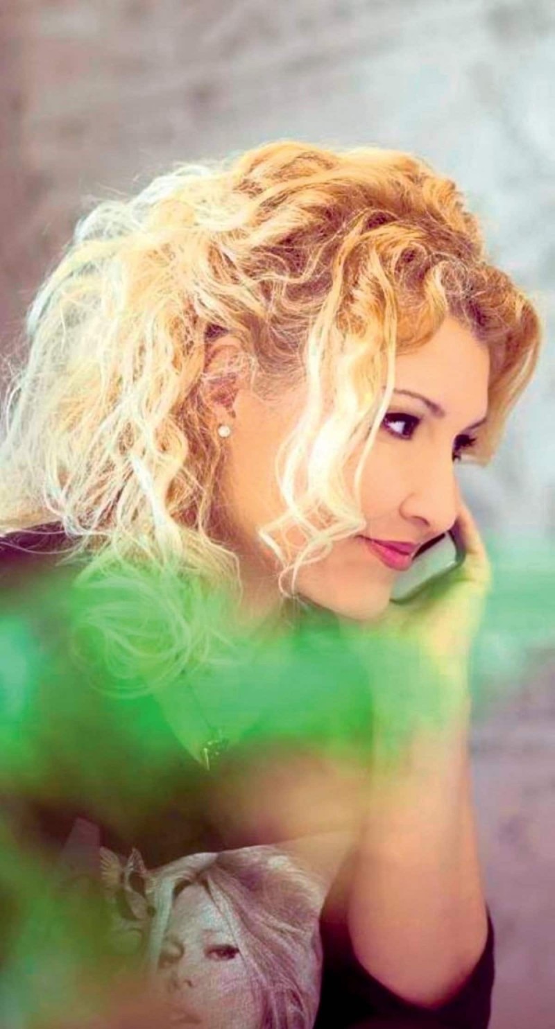 Γιολάντα Πεπέ πλαστικός χειρουργός