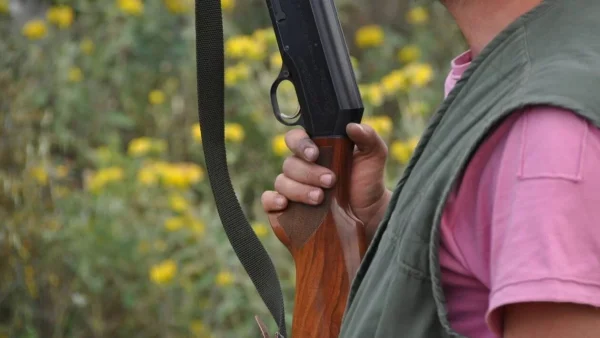 Τράγωδια στην Άρτα: Ένας 16χρονος σκότωσε τον θείο του στο κυνήγι και λίγο αργότερα αυτοπυροβολήθηκε - Τι συνέβη;