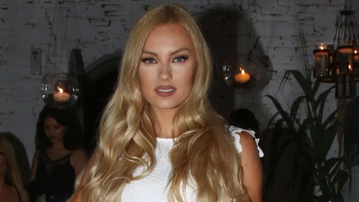 Τζούλια Νόβα: Η ανάρτηση στο instagram και η απορία για την νεογέννητη κορούλα της