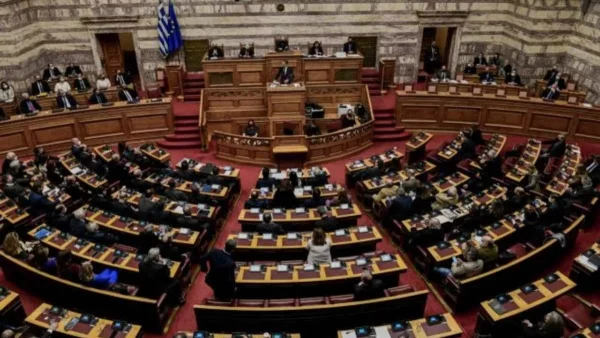 Βουλή: Απορρίφθηκε η πρόταση μομφής κατά της κυβέρνησης