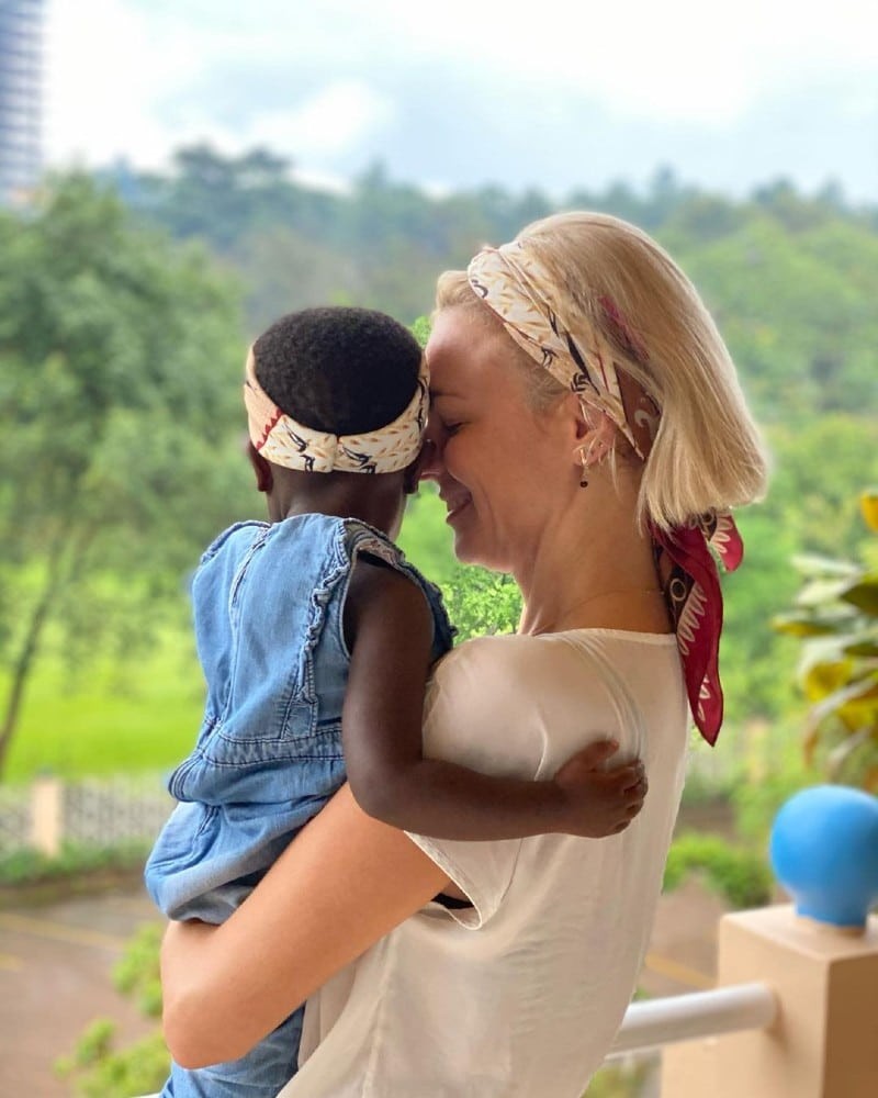 Χριστίνα Κοντοβά υιοθεσία