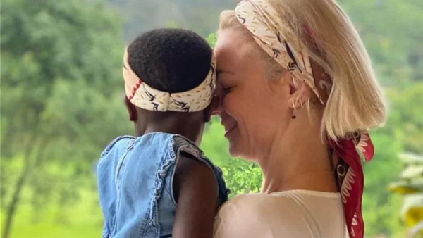 Χριστίνα Κοντοβά: Αποκάλυψε ποια γνωστή παρουσιάστρια θα γίνει η νονά της κόρης της Ada