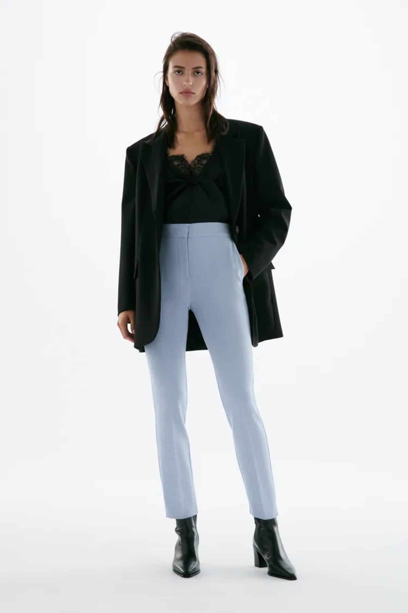 Zara παντελόνι με 10 ευρώ