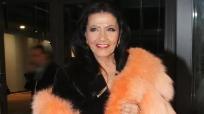 Σπασμένα ρολά και τζάμια - Σε άθλια κατάσταση το σπίτι της Ζωζώς Σαπουντζάκη μετά την έκρηξη στη Συγγρού