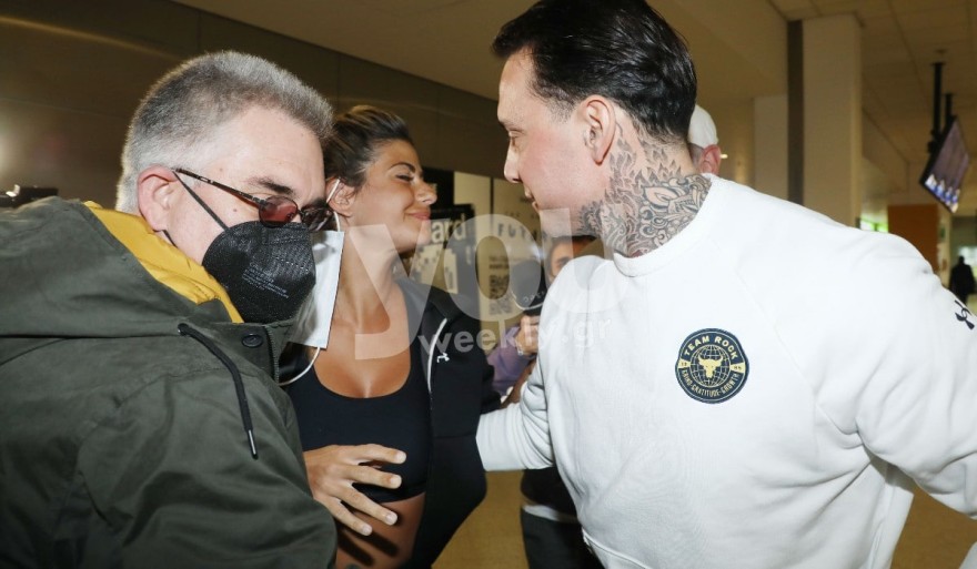 Αποκλειστικές φωτογραφίες της Πελάγιας Καζολέα κατά την άφιξή της στην Ελλάδα