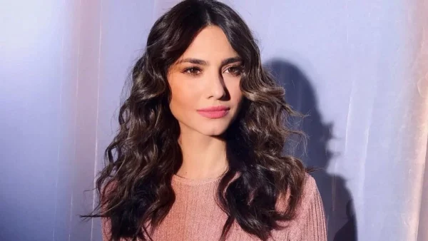 Φεύγει από τον ALPHA και πάει στο STAR η Ηλιάνα Παπαγεωργίου; Εξελίξεις με το τηλεοπτικό της μέλλον