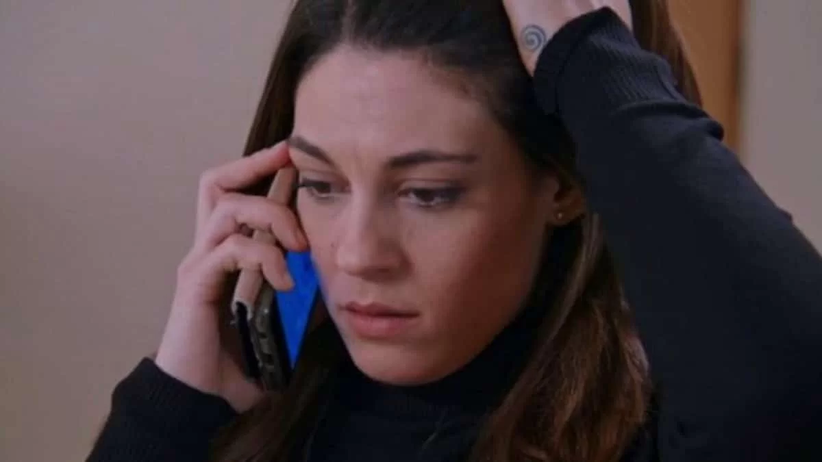 Μόλις Χθες: Η Μαρία διώχνει την Έλενα από το σπίτι της