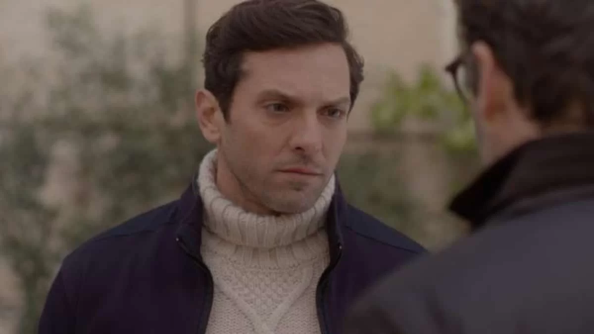 Ήλιος: Ο Μάνος προσπαθεί να πείσει την Αθηνά πως δεν είναι ο Στέφανος Βάλβης