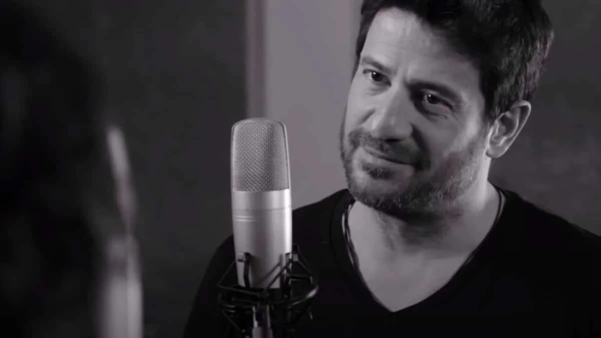 Ο Αλέξης Γεωργούλης έγινε τραγουδιστής - Το τραγούδι που κυκλοφόρησε για καλό σκοπό