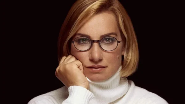 "Είναι θλιβερό να.." - Η Σοφία Μπεκατώρου «κατακεραυνώνει» τον Λευτέρη Πετρούνια