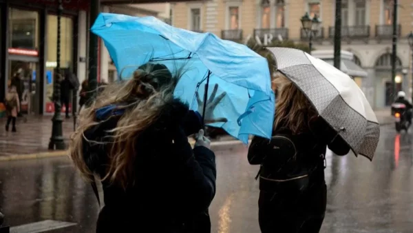 Θυελλώδεις βόρειοι άνεμοι και καταιγίδες - Η πρόγνωση του καιρού από την ΕΜΥ