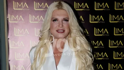 Μαρίνα Πατούλη: Το ασύλληπτο δώρο που δέχθηκε για τις 14/2 - Φτάνει μέχρι το ταβάνι του σπιτιού της