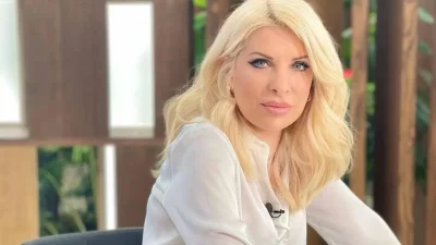 Ελένη Μενεγάκη: Έκανε on air πρόταση σε παρουσιάστρια - «Άντε πότε θα έρθεις...»
